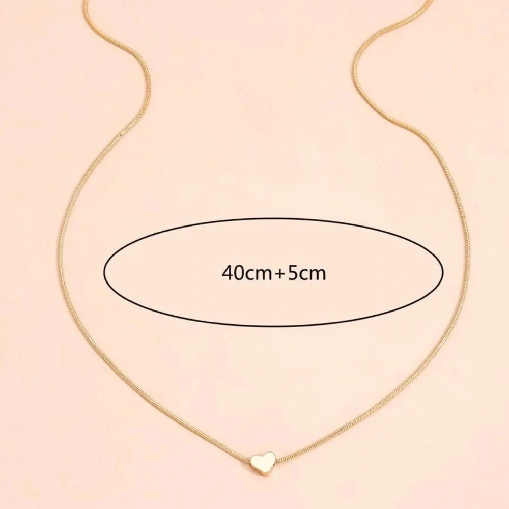 n e w | gold heart necklace ⭐️ - Picture 2 of 6